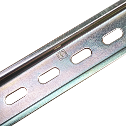 Riel Din Ns 35/7,5 Simetrico Perforado, Acero, 1000mm. NS 35/ 7,5 PERF 2000MM Phoenix Contact